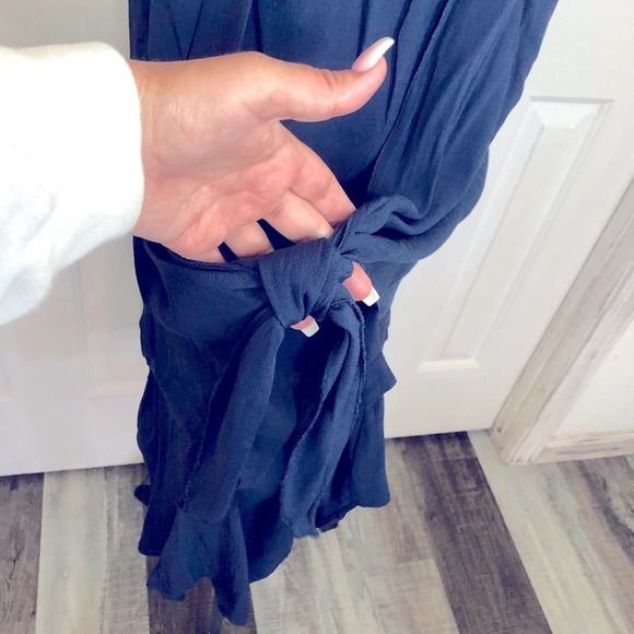 Sundance navy blue tie front detail mini dress large - Picture 2 of 5